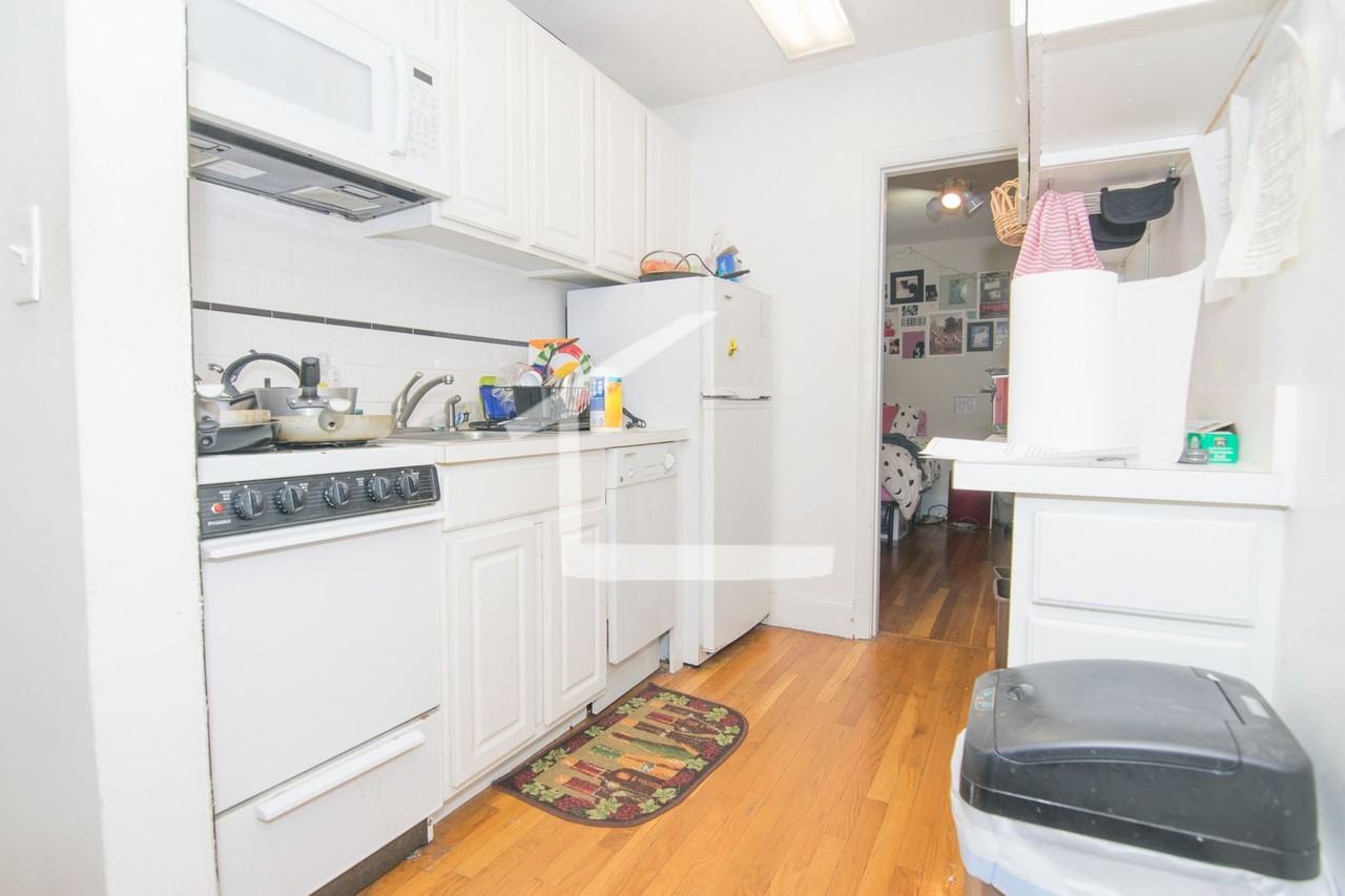 37 Westland Ave - Photo 4 of 7