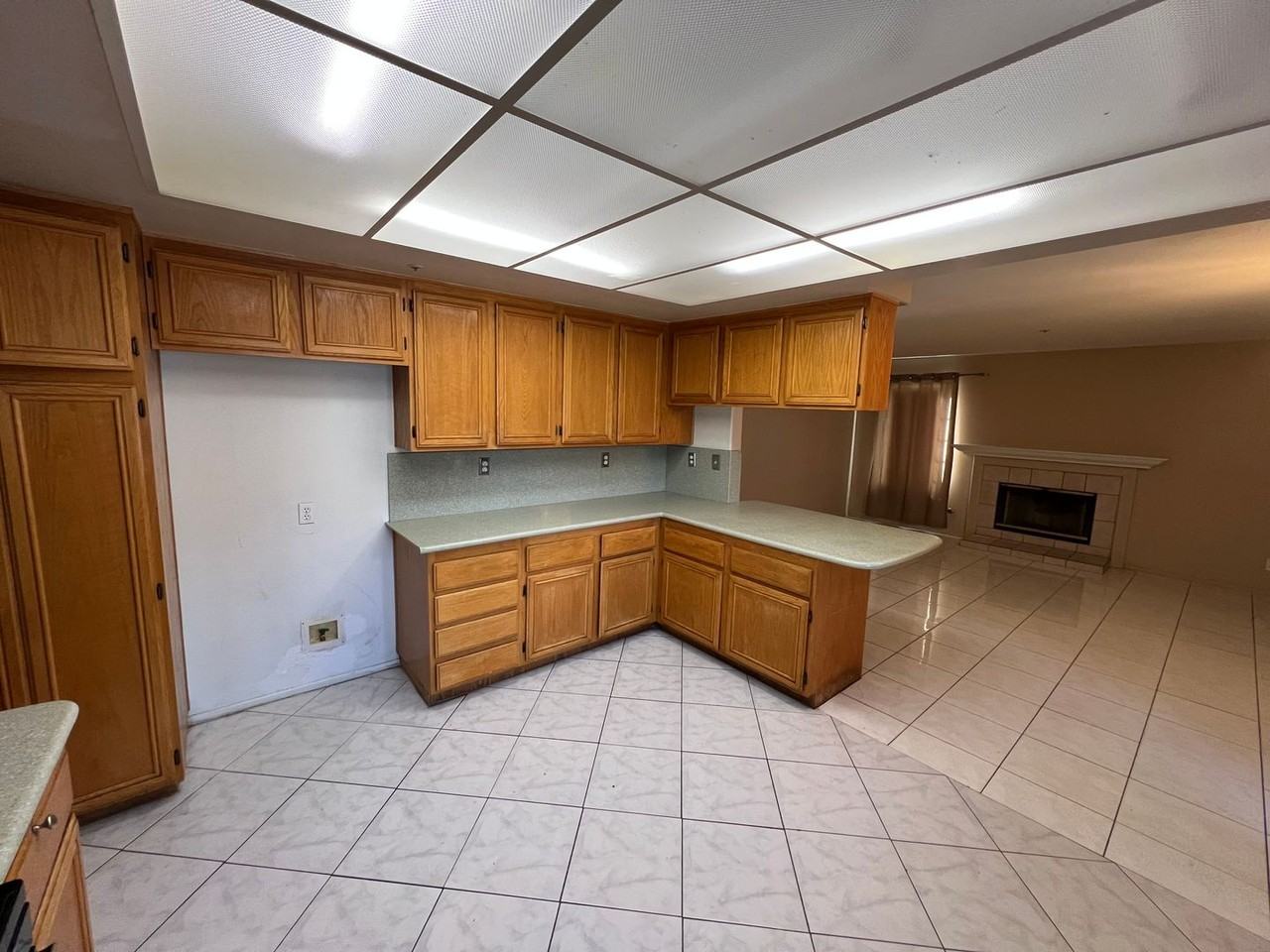 7834 Boxwood Ct - Photo 5 of 30