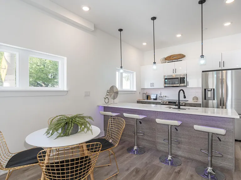 2200 North 11th Street, Unit 3D - Photo 5 of 13