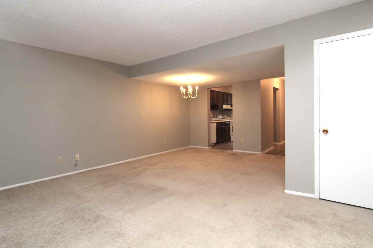 901 Olmstead Drive, Unit 26 - Photo 3 of 36