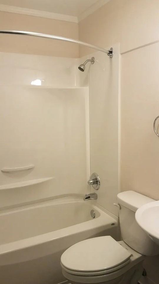 1306 Silver Street - Photo 3 of 13