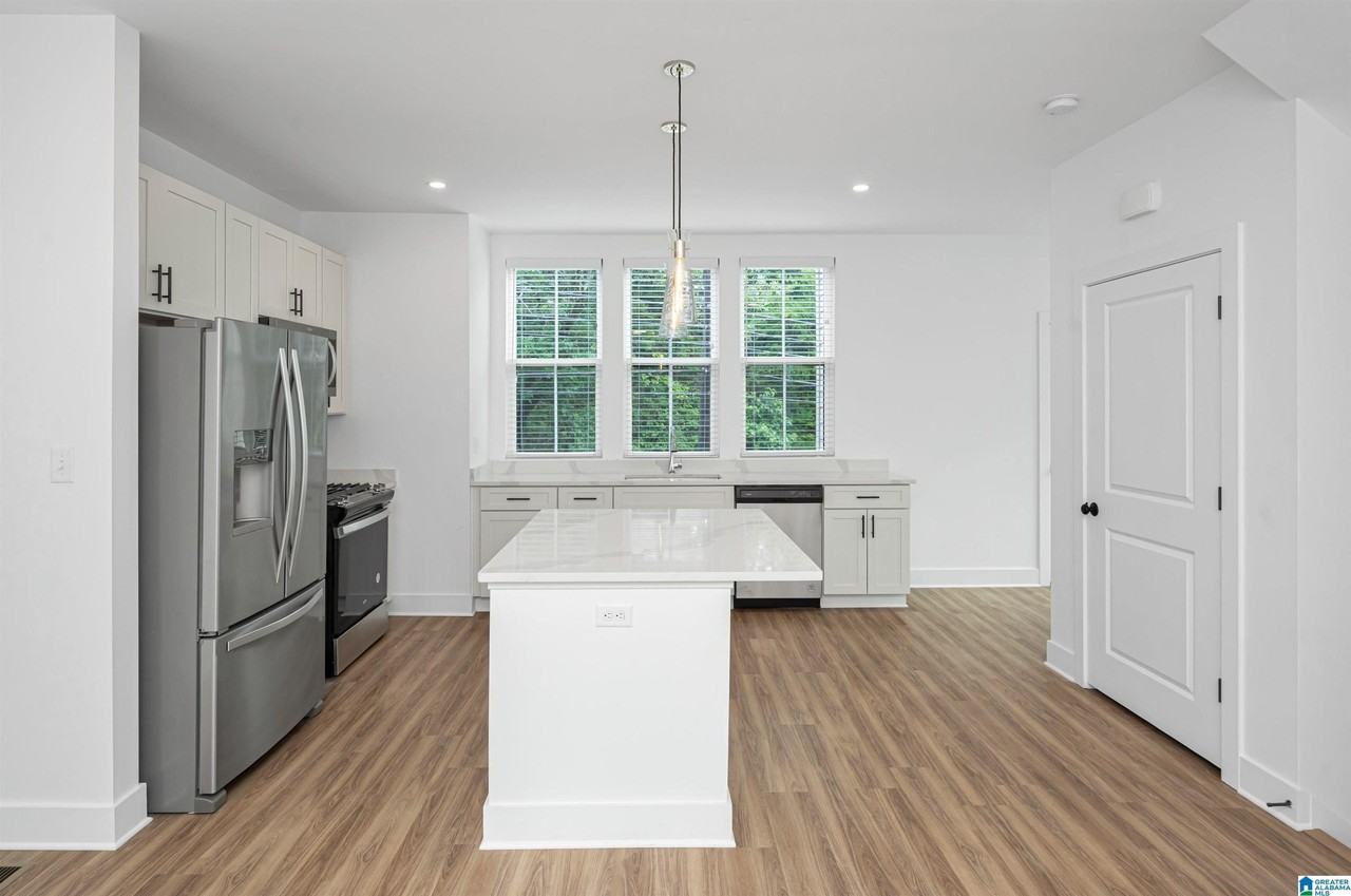 2468 18th St S #2468 - Photo 6 of 26