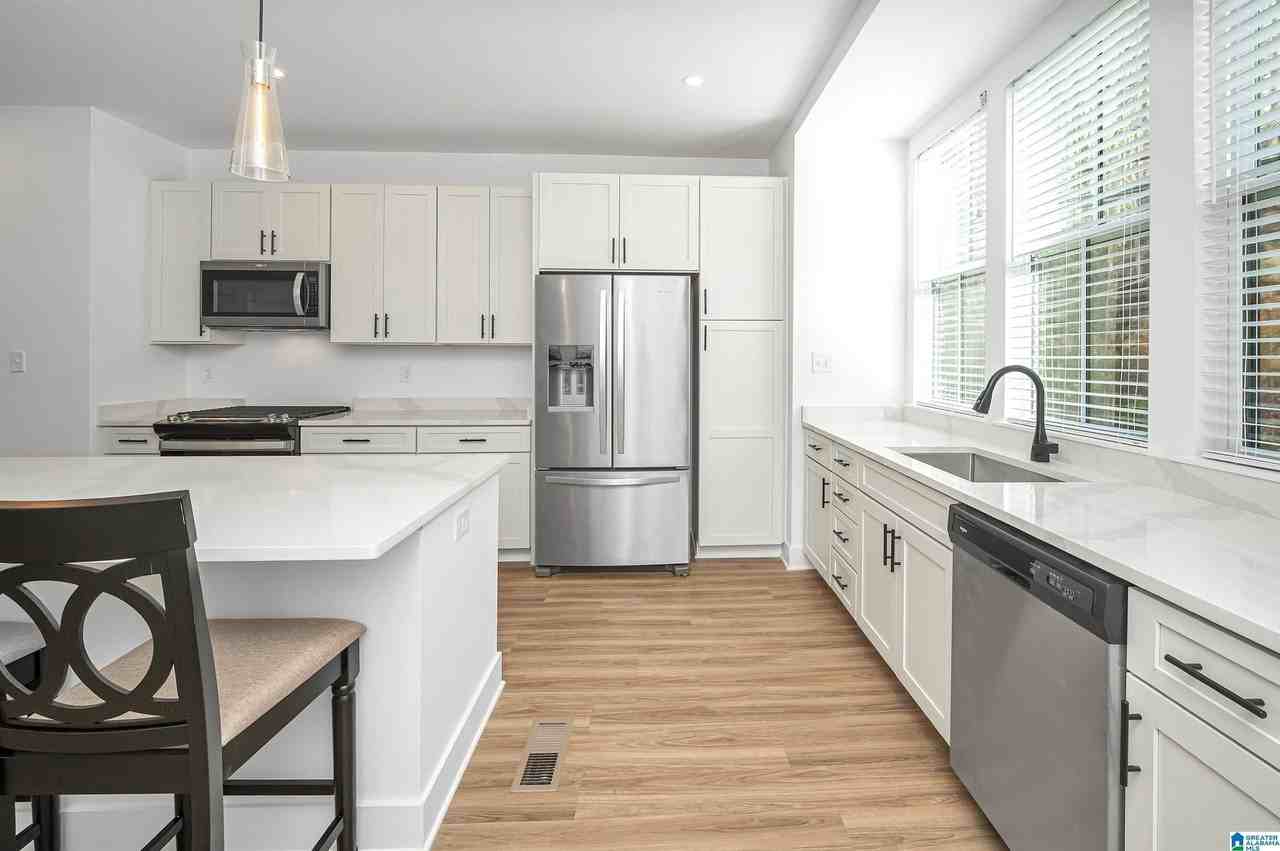 2460 18th St S #2460 - Photo 6 of 40