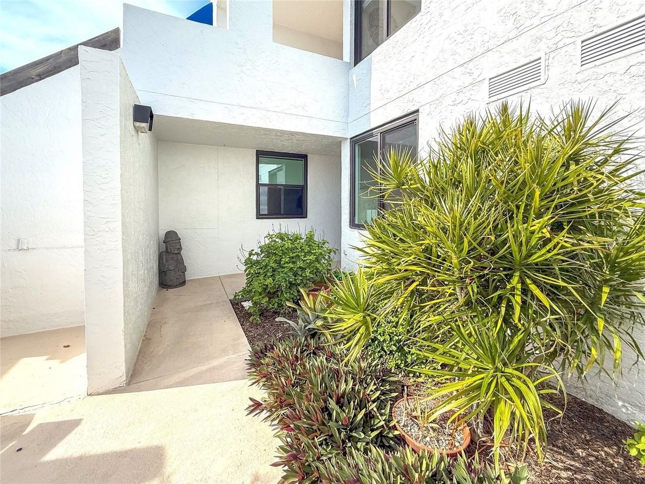 832 Bayport Way #832 - Photo 3 of 50