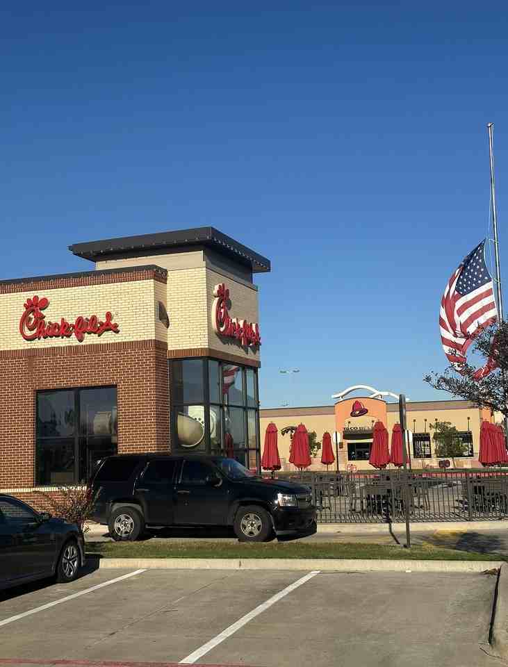 N Waterlake Dr - Photo 3 of 17