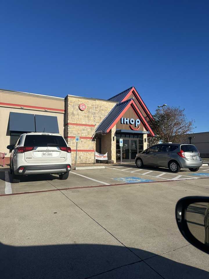 N Waterlake Dr - Photo 6 of 17