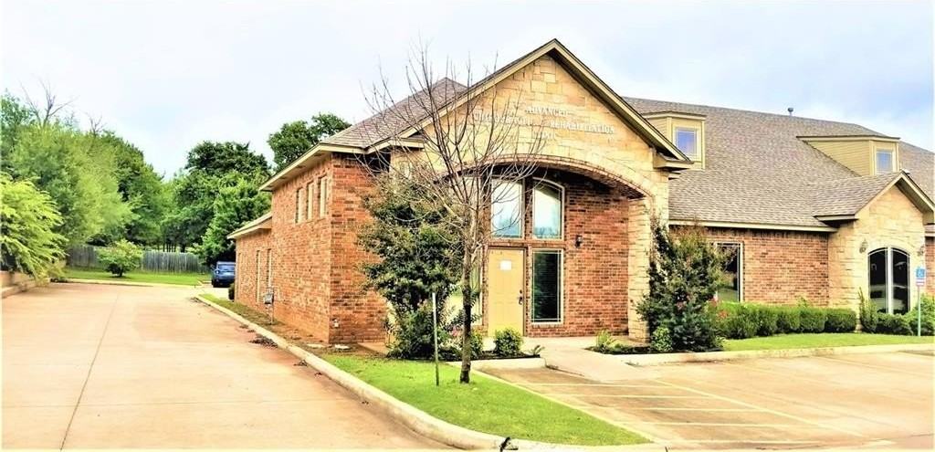 1712 S Post Rd #B - Photo 2 of 3