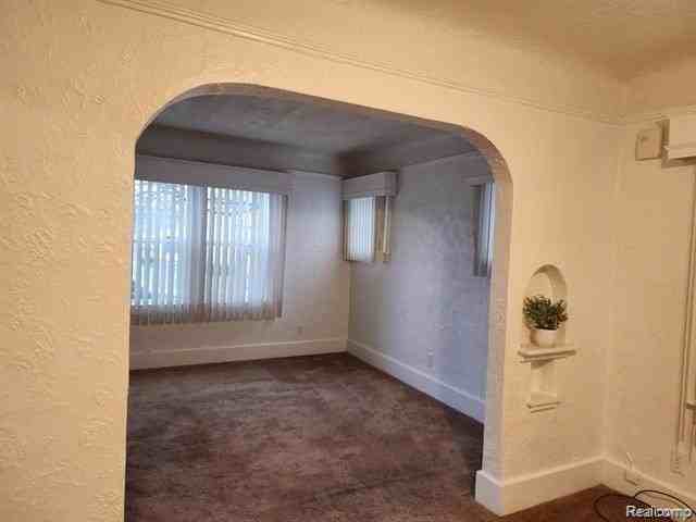 196 Bondale Ave - Photo 5 of 16