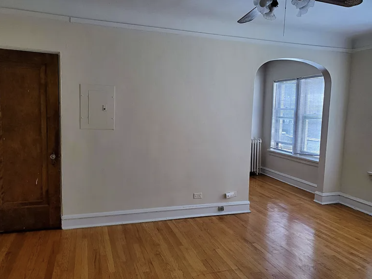 810 Dempster St #100 - Photo 3 of 10