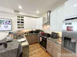 featured image of 275 Dorchester St