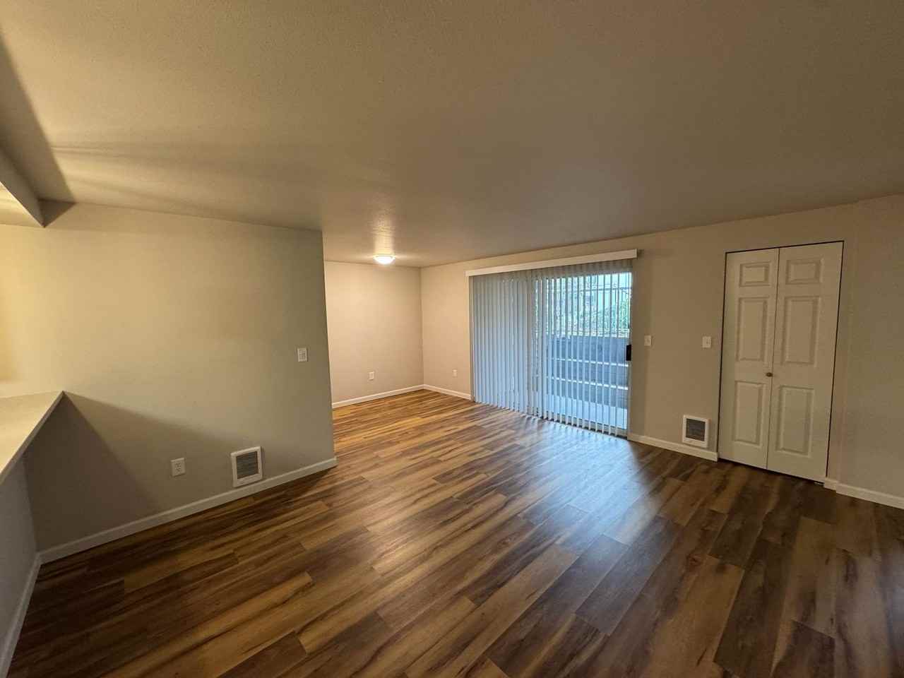 1455 E Harrison St - Photo 6 of 16