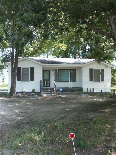 1433 Belltown Rd - Photo 2 of 2