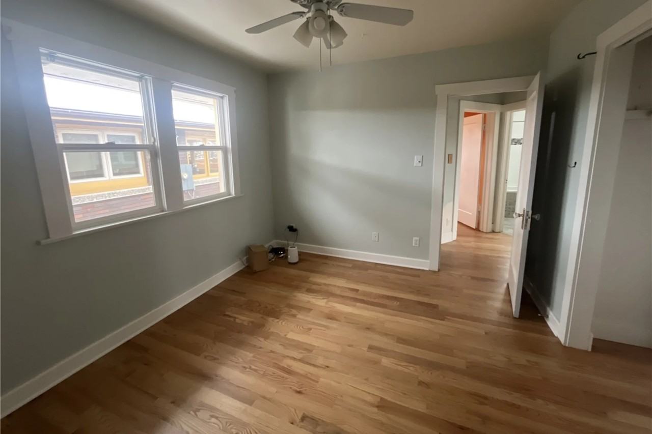 1021 S Denver St - Photo 3 of 12