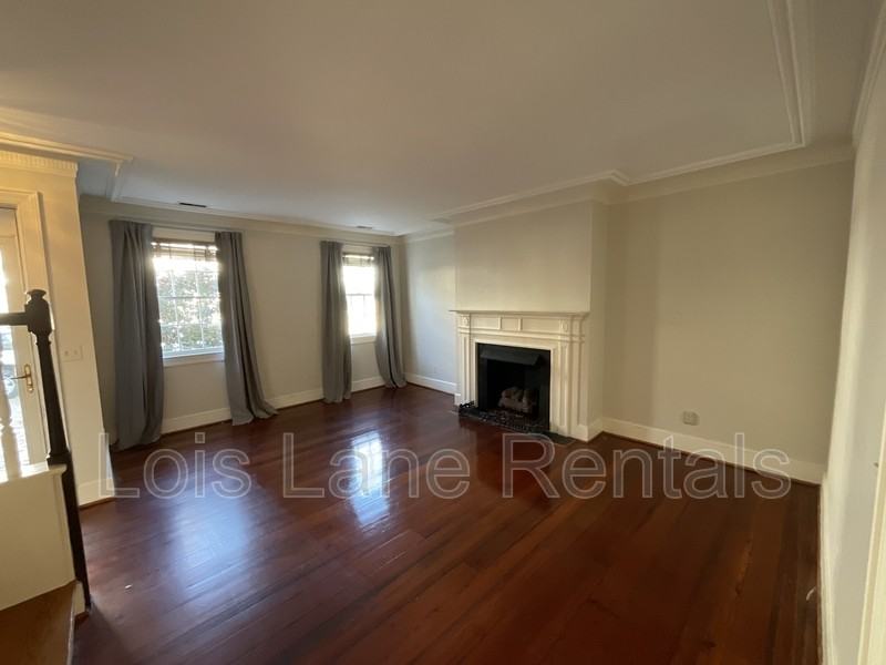 33 N Adgers Wharf - Photo 3 of 24