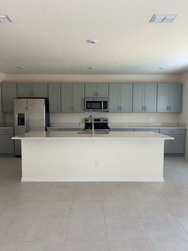 3880 Fescue St - Photo 4 of 16