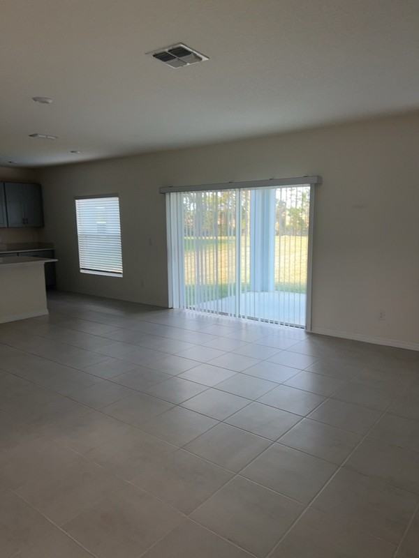 3880 Fescue St - Photo 5 of 16