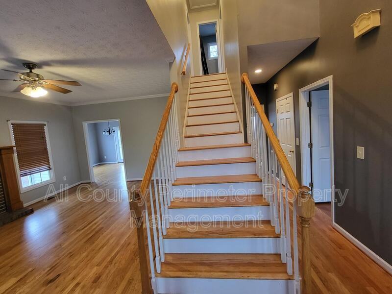 653 Glenn Gee Rd - Photo 6 of 28