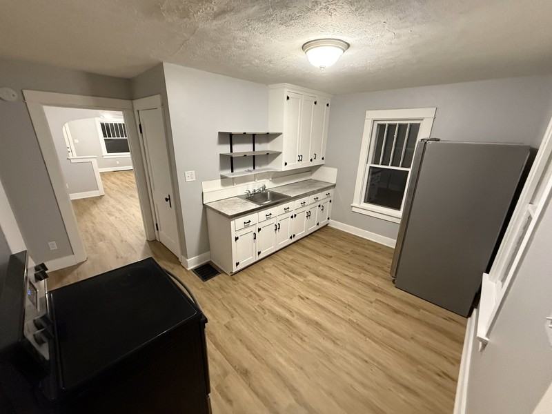 113/115 West Main Street - Photo 4 of 11