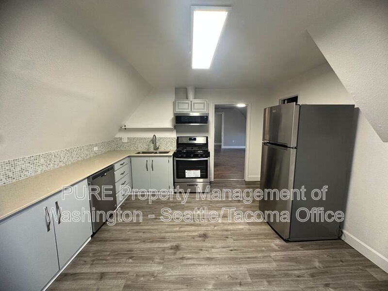 602 5th Ave Nw #A - Photo 5 of 21