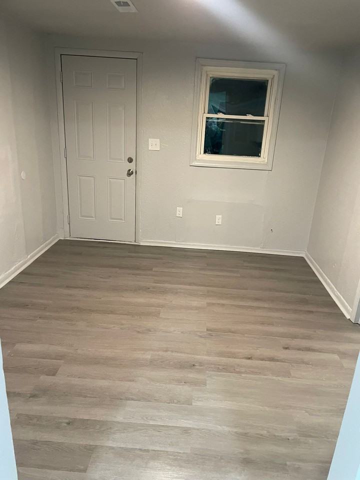 113 W Ash St #B - Photo 3 of 14