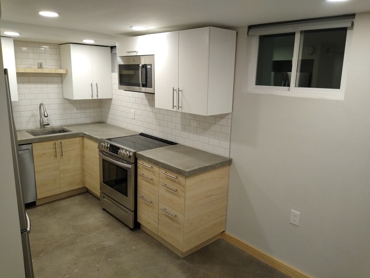 227 E 18th Ave - Photo 3 of 19