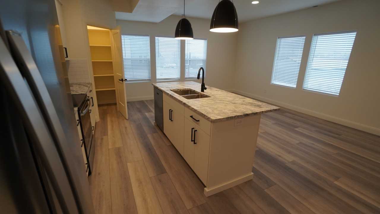 2925 South #18 - Photo 6 of 26