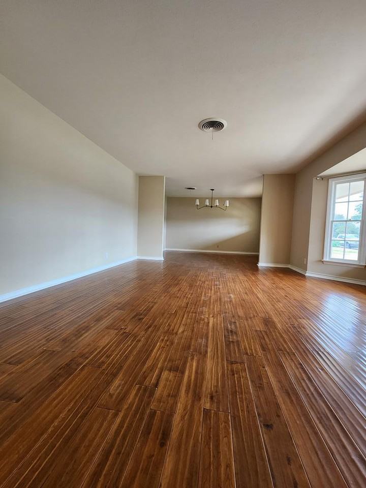 3205 Seaboard Ave - Photo 3 of 26