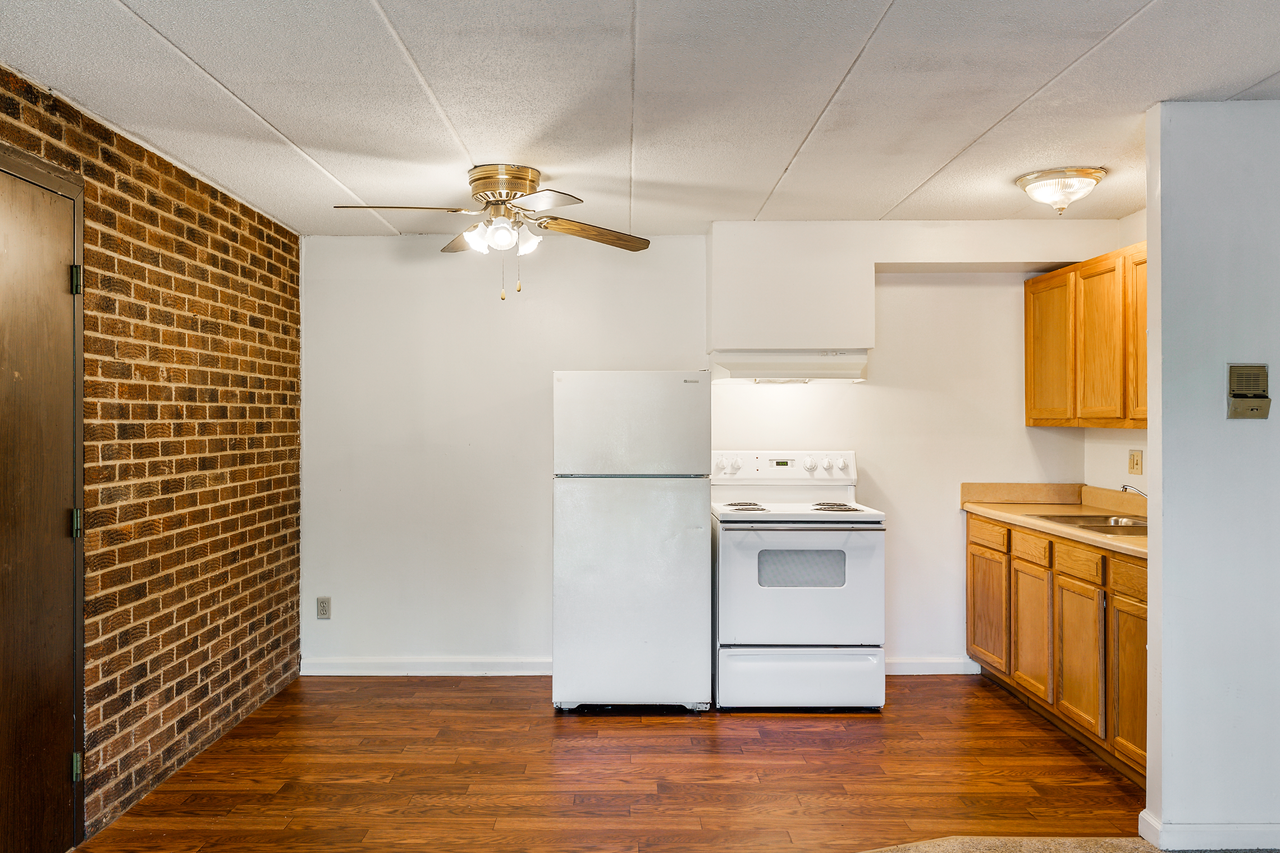 Brixworth - Photo 7 of 29