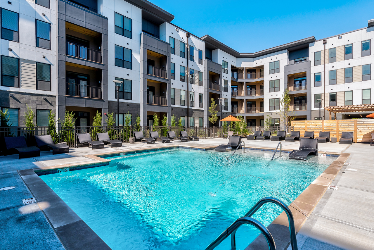 Echelon - Photo 2 of 50