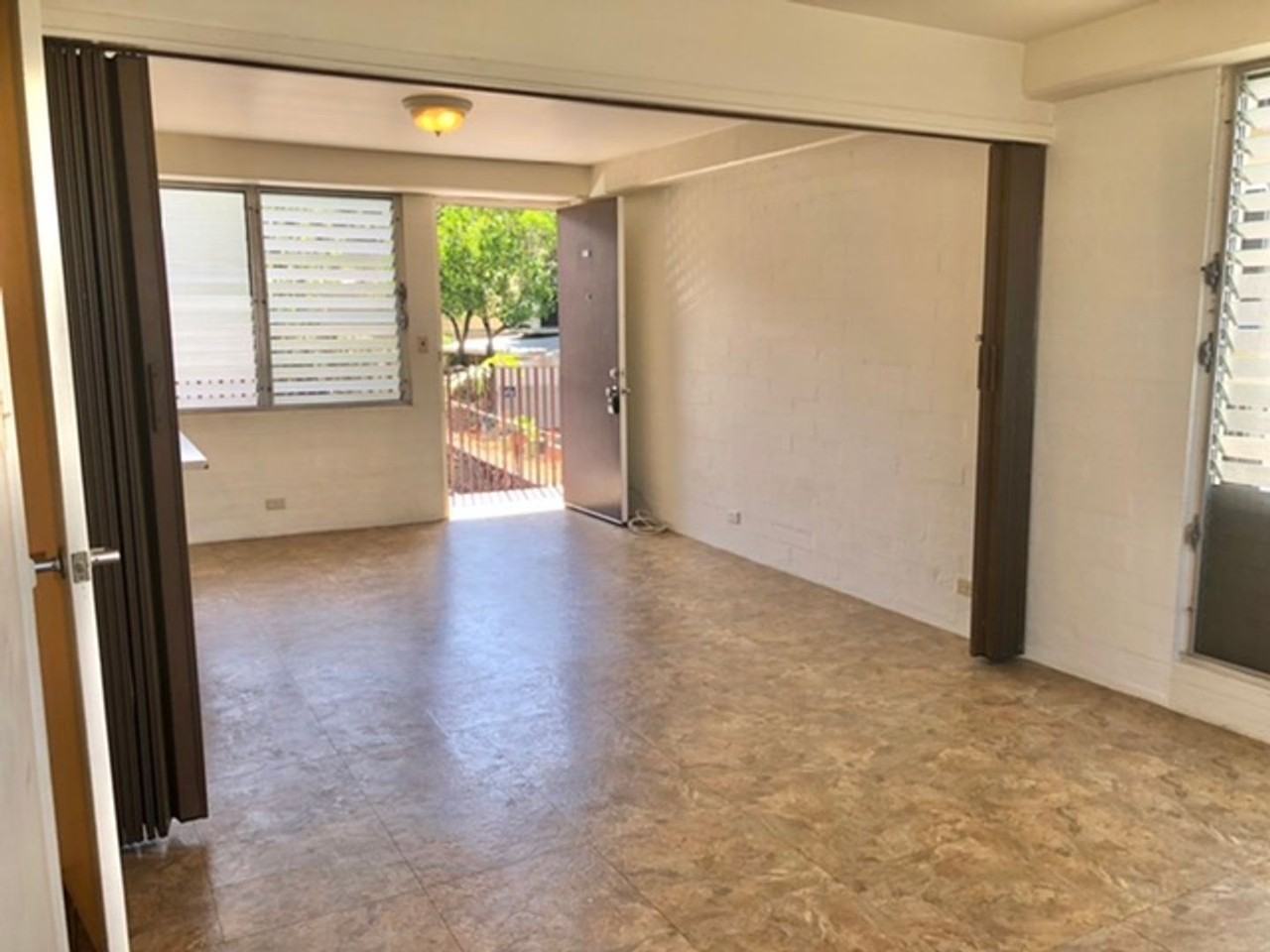 1469 Lusitana St #201 - Photo 5 of 33