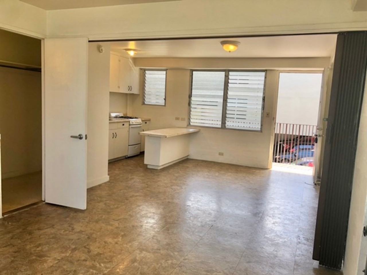 1469 Lusitana St #201 - Photo 6 of 33