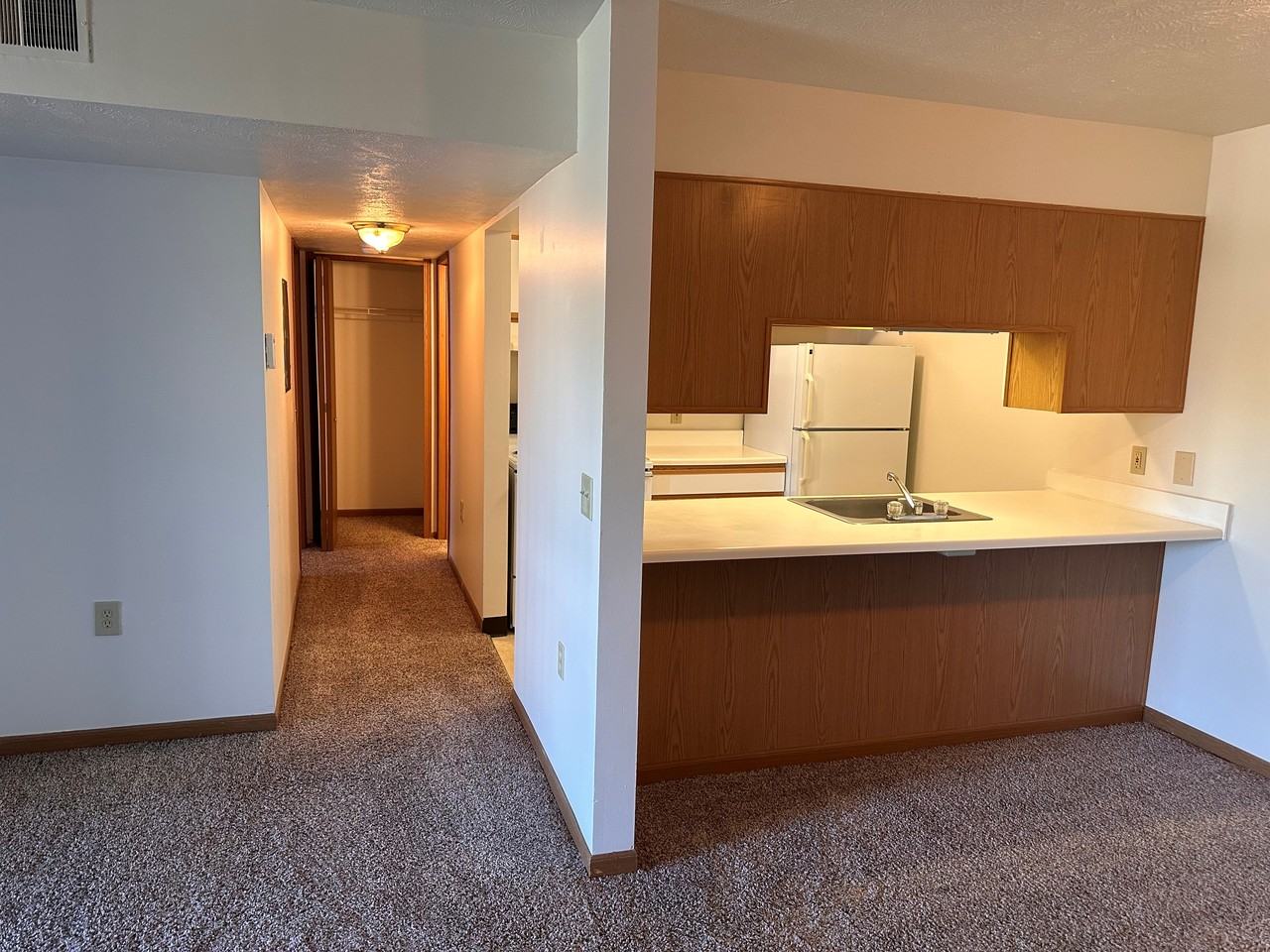 1512 Yorkshire Drive #12 - Photo 3 of 7