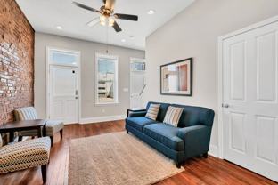 925 S Sarah St - Photo 1 of 1