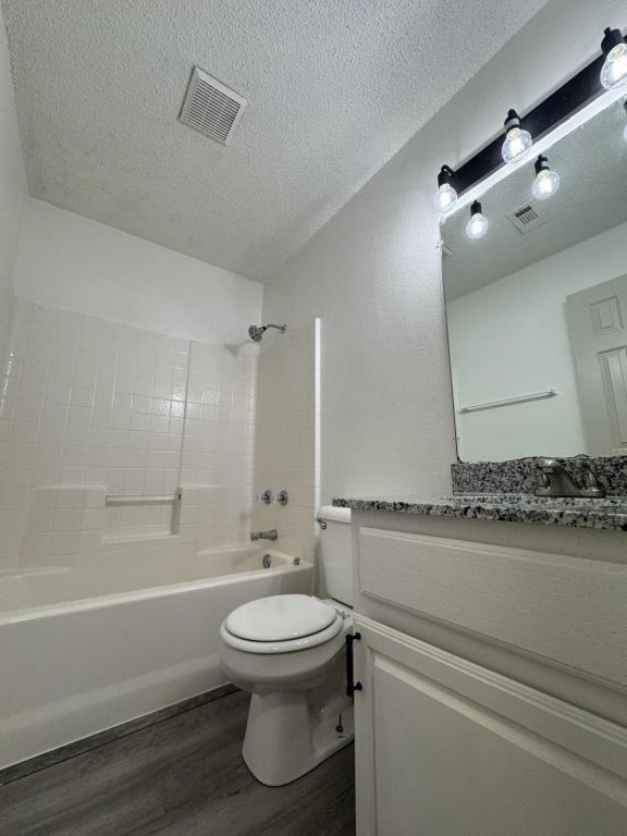 506 Avenue A - Photo 5 of 7