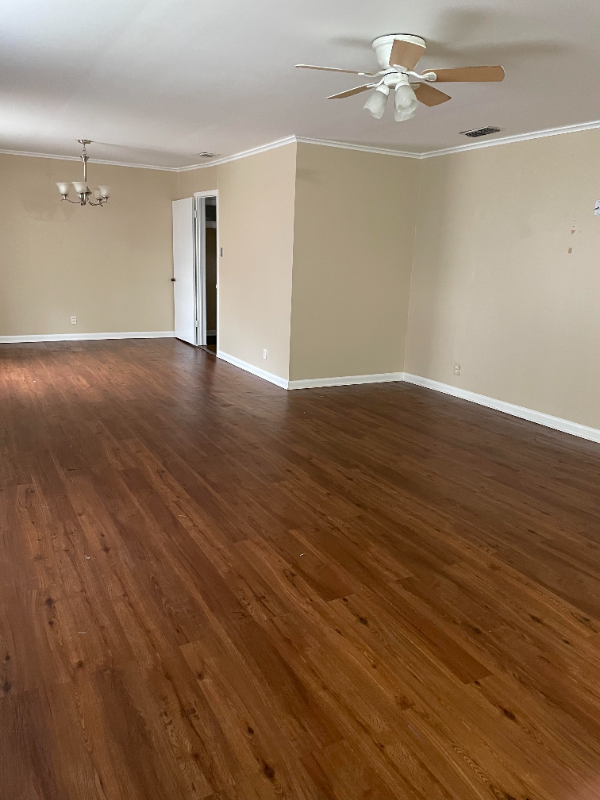 108 W Collins St - Photo 5 of 18