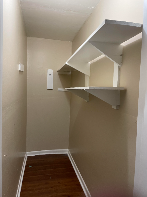 108 W Collins St - Photo 7 of 18