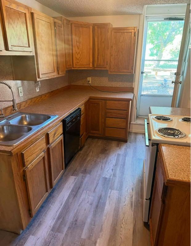 1608 E Jasper St - Photo 2 of 12