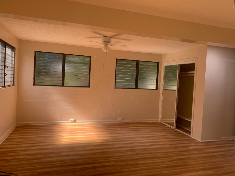 3429 James St - Photo 3 of 4