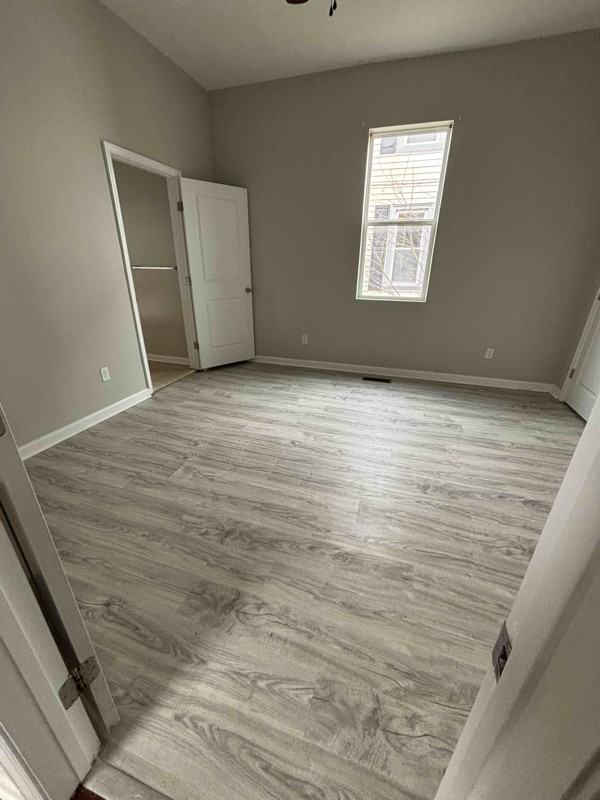 329 S Main St - Photo 4 of 16