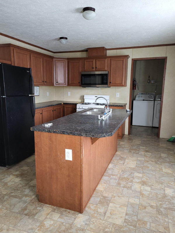 2049 Mcdivitt Ct - Photo 3 of 10