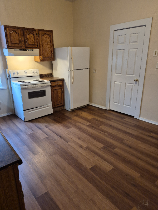 2224 Osage St - Photo 2 of 9