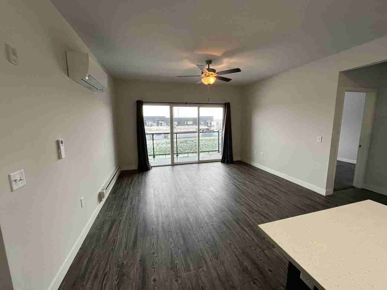 Cottage Grove Commons: 1300 N Windsor - Photo 4 of 22