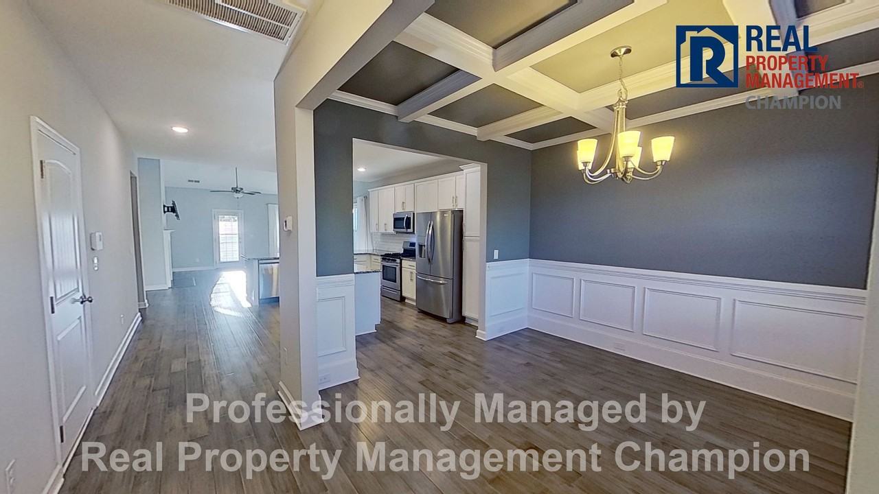 9068 Gardens Grove Rd - Photo 4 of 39
