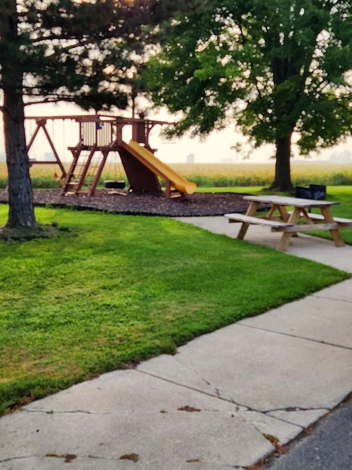 Britton Apartments - Photo 4 of 36