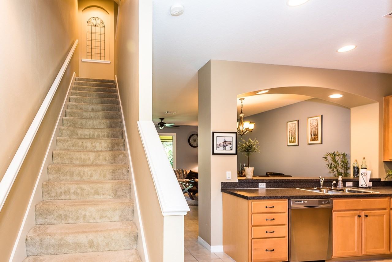 1263 Jonah Dr - Photo 6 of 44