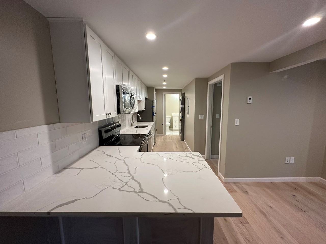 22 22 - 26 Faun Bar Ave  - 22B #22B - Photo 3 of 13