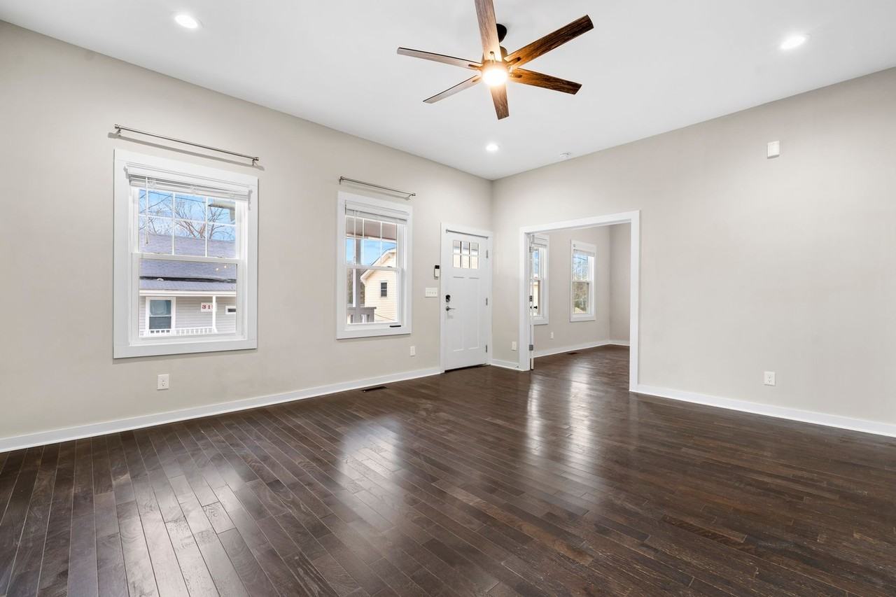 318 Wake Pl - Photo 5 of 18