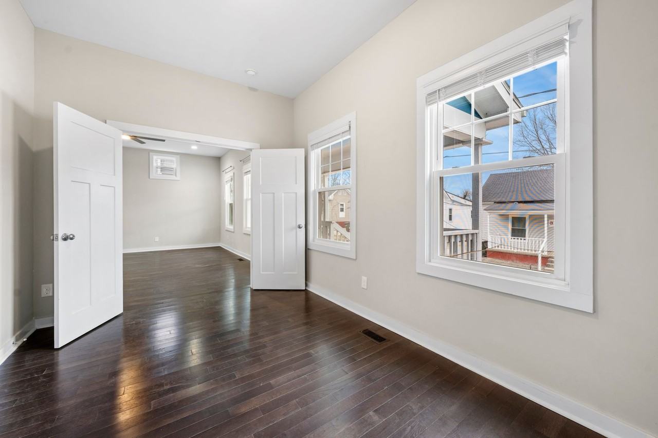 318 Wake Pl - Photo 7 of 18