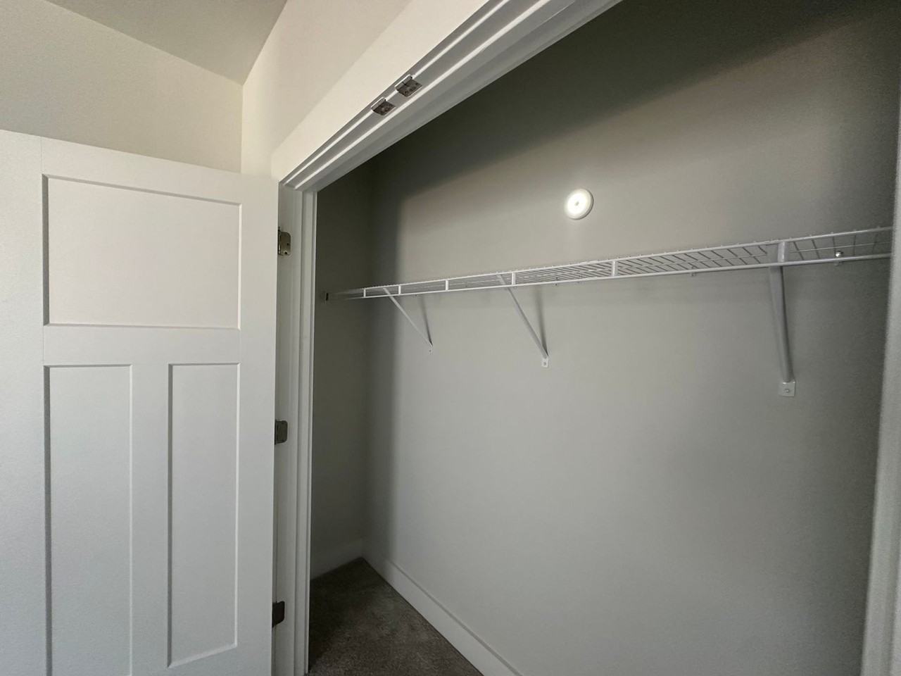 521 Robinwood Pl - Photo 3 of 26