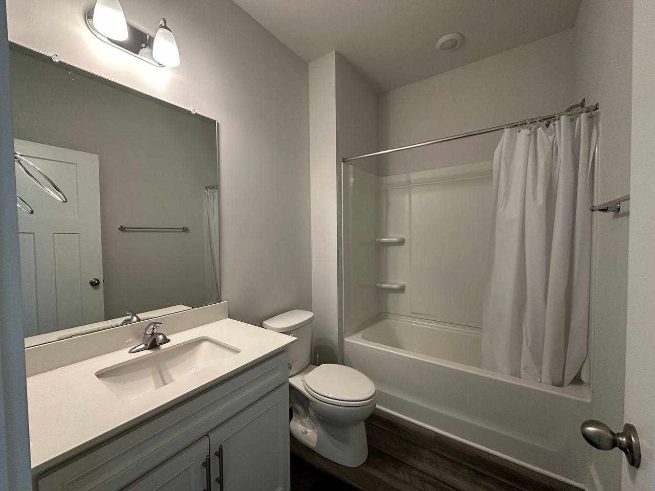 521 Robinwood Pl - Photo 4 of 26